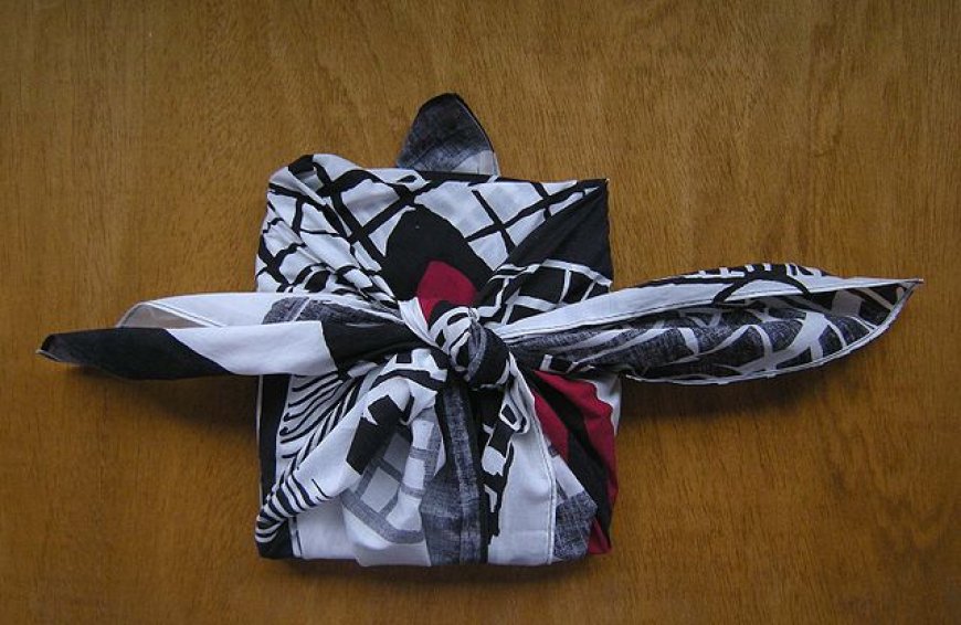 Furoshiki and the Japanese gift-giving culture