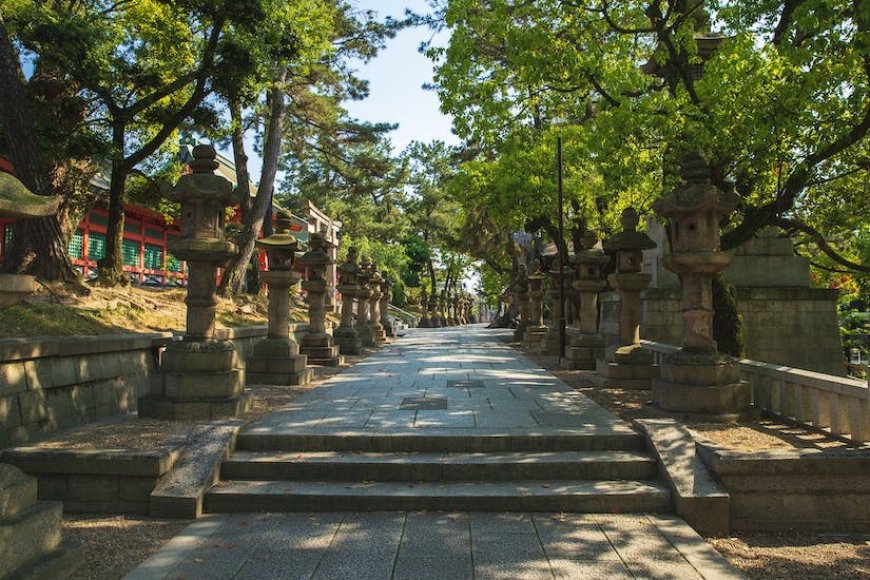 Exploring Japan's Rich Cultural Heritage: Must-Visit Historical Sites